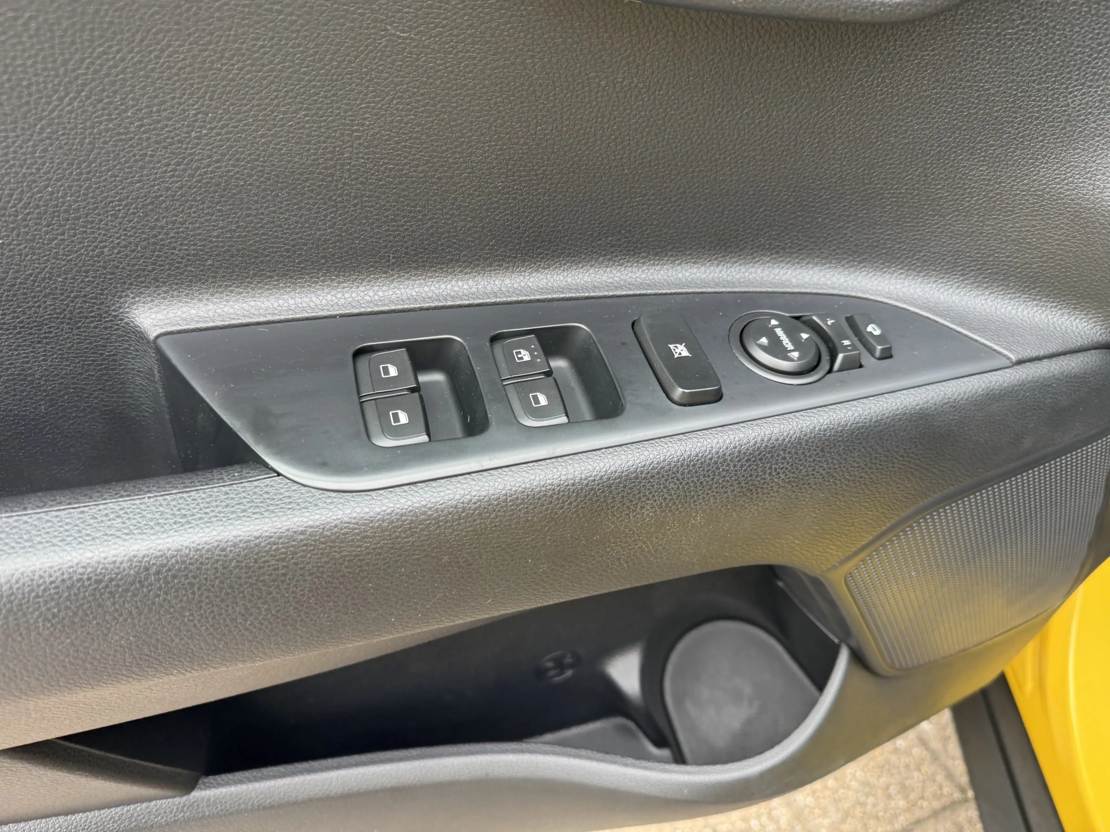 Kia Stonic 1.0 T-GDi ExecutiveLine — photo 8