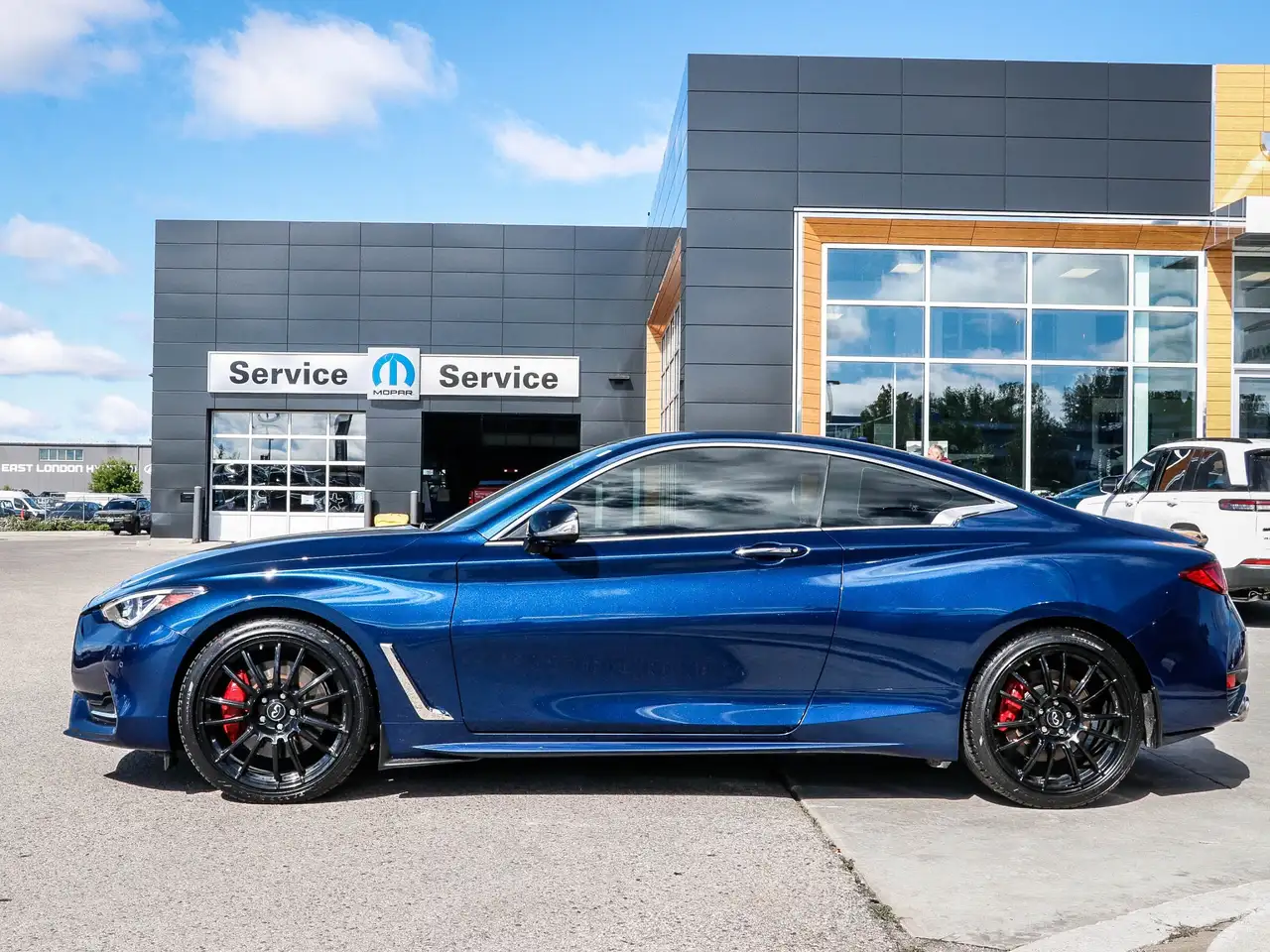 Infiniti Q60 photo Infiniti Q60