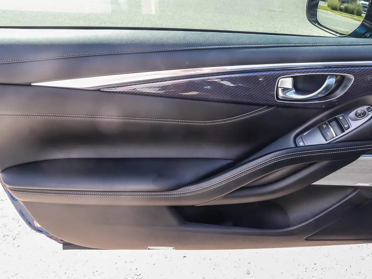 Infiniti Q60 photo Infiniti Q60