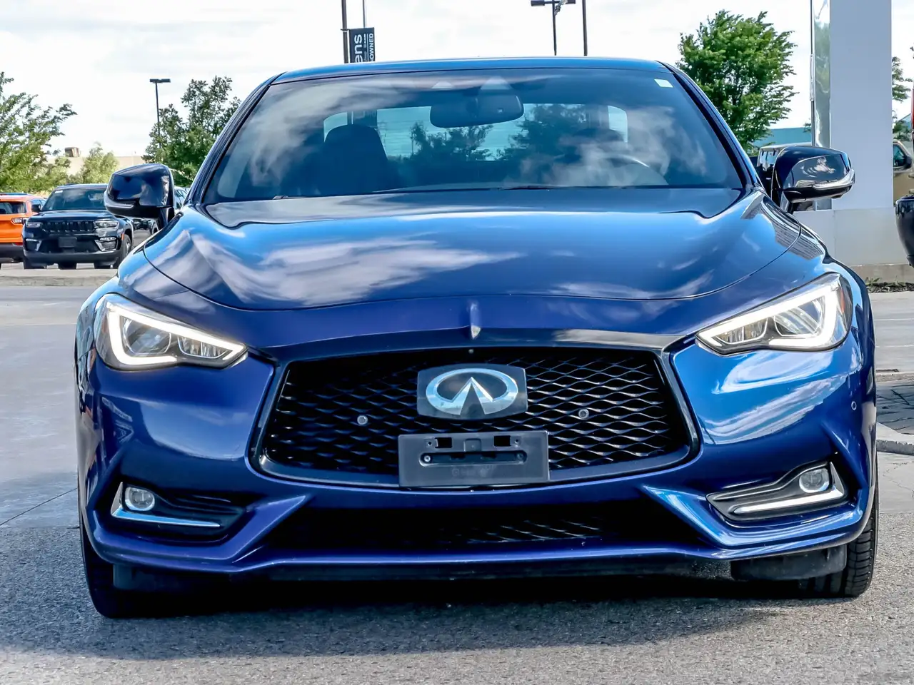 Infiniti Q60 photo Infiniti Q60