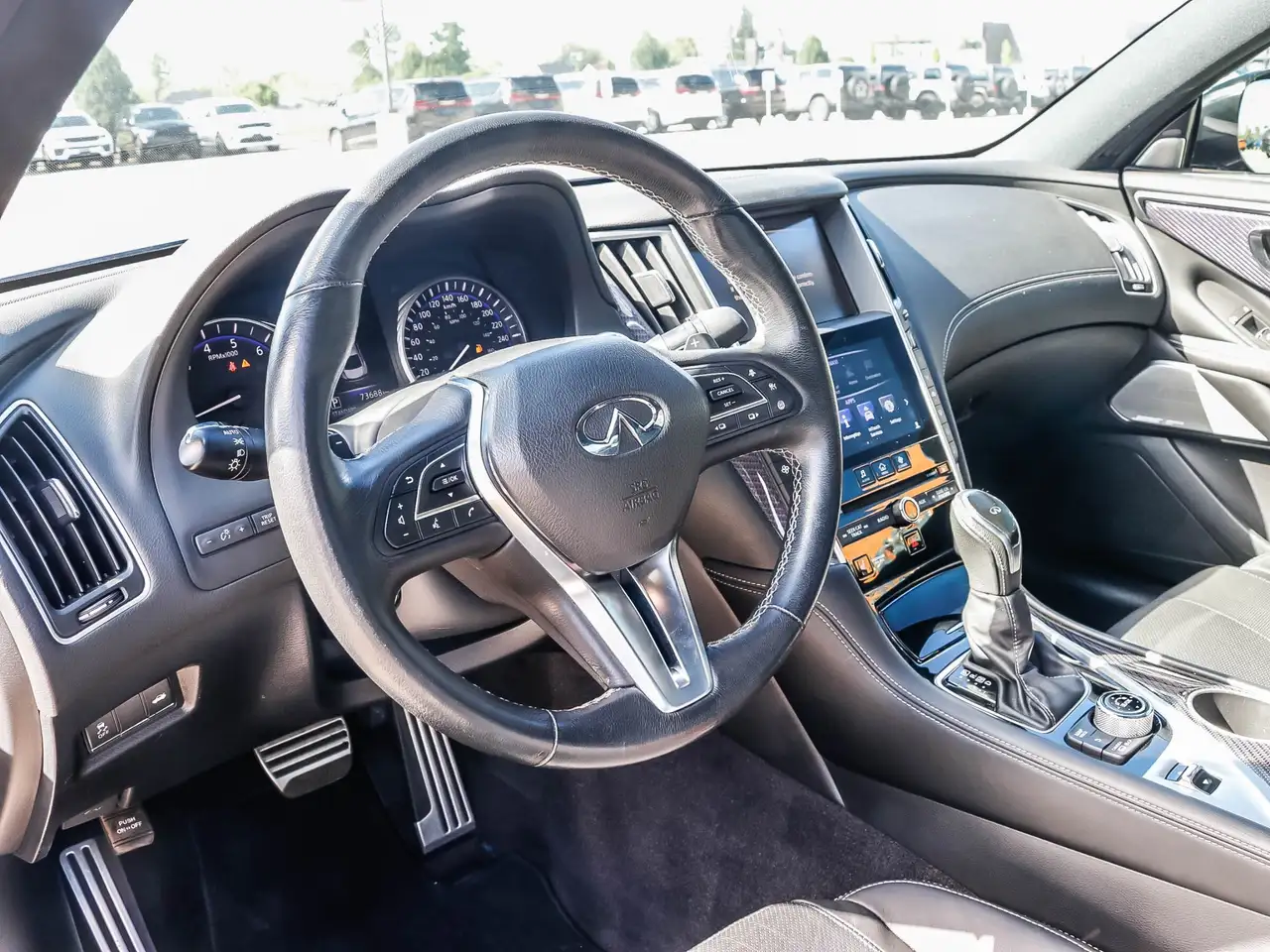 Infiniti Q60 photo Infiniti Q60