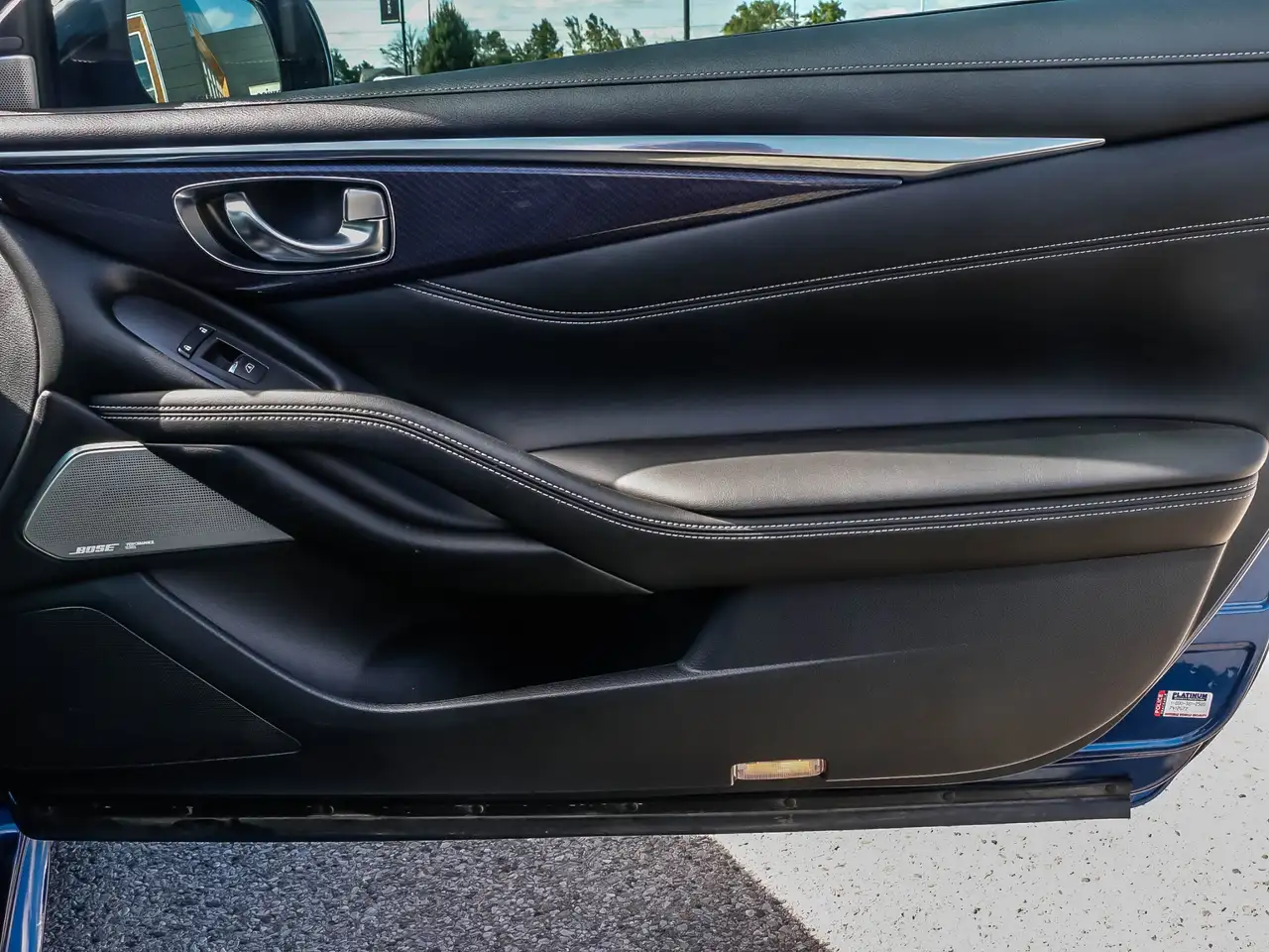 Infiniti Q60 photo Infiniti Q60