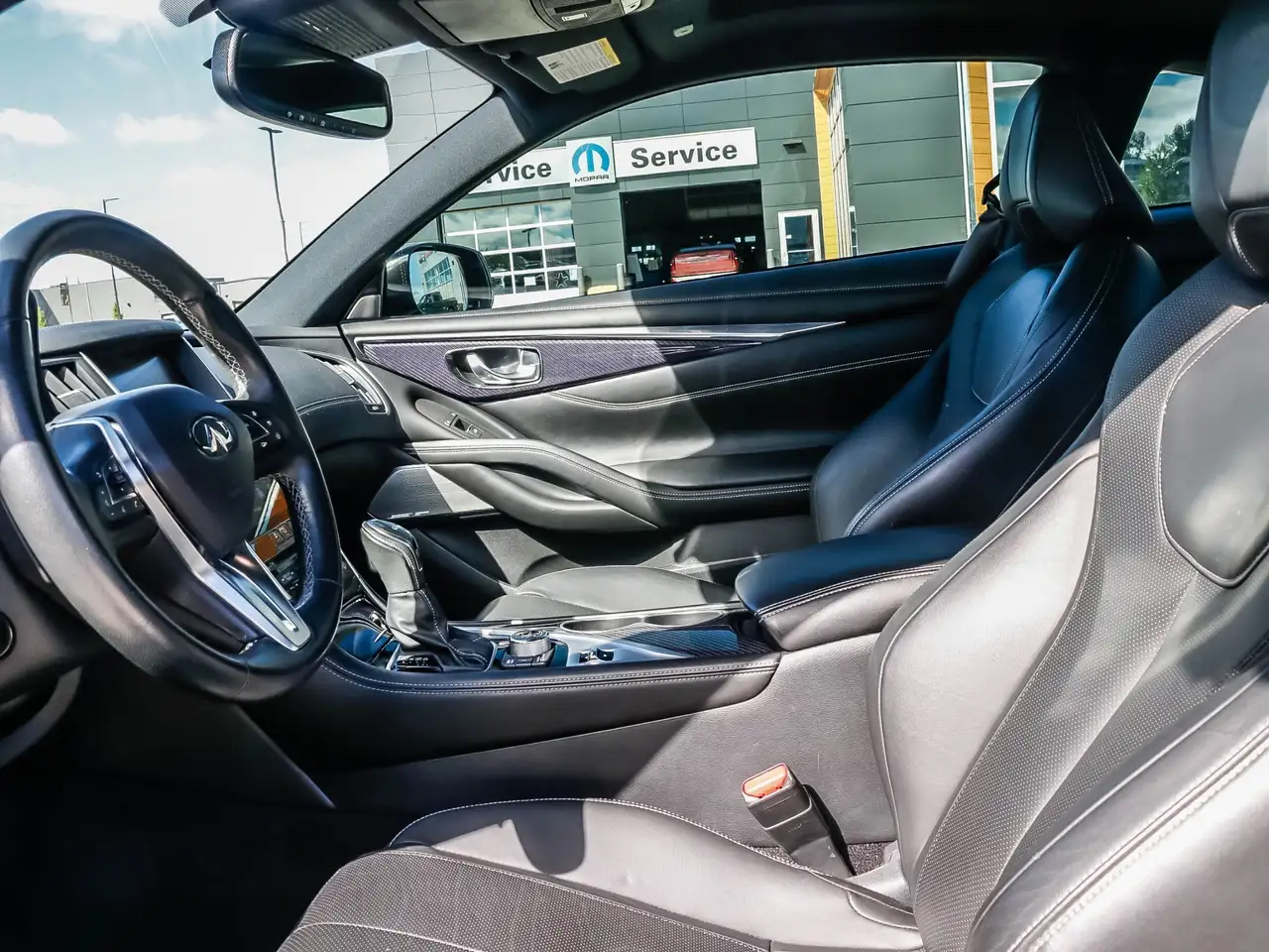 Infiniti Q60 photo Infiniti Q60