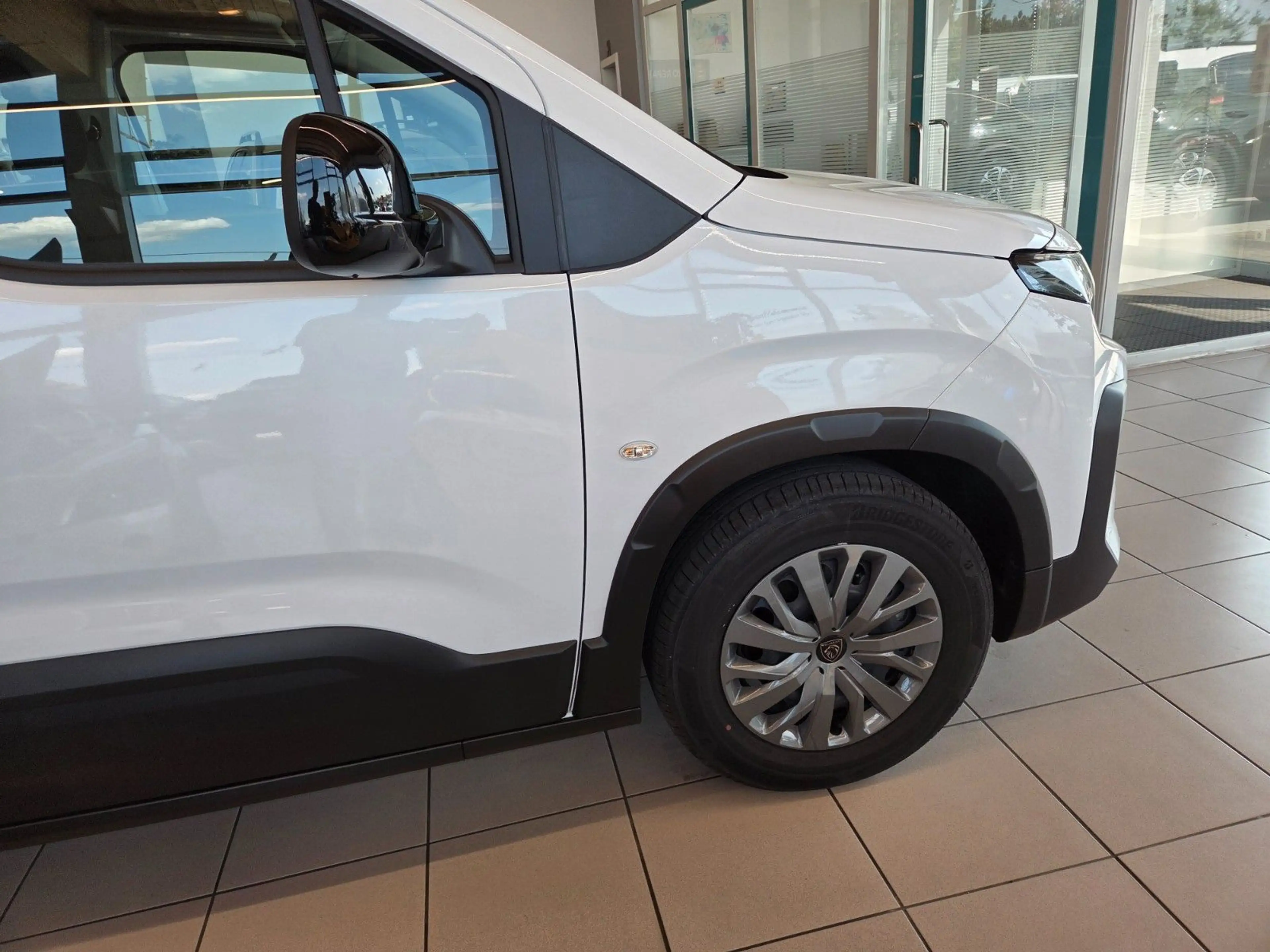 Peugeot Rifter Allure N1 L2 BlueHDi 130 EAT8 — photo 12