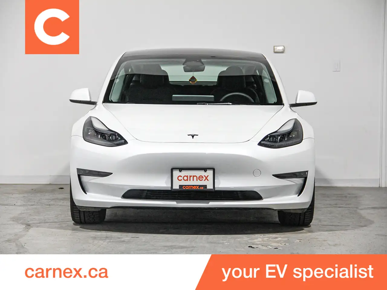 Tesla Model 3 снимка Tesla Model 3
