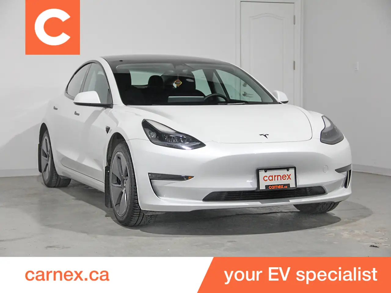 Tesla Model 3 снимка Tesla Model 3
