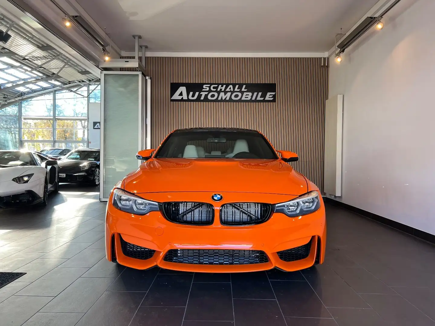 BMW M3 F80 *DE-Fzg/1-Hand/INDIVIDUAL/CARBON* Orange - 2