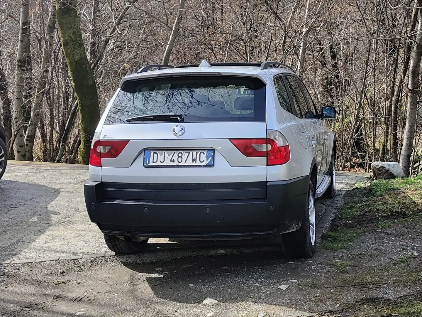 BMW X3 2.0d siva - 2