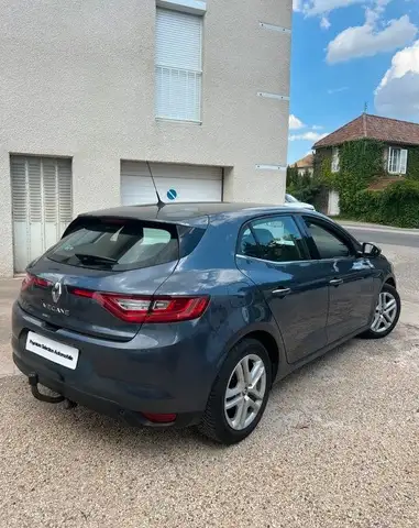 Renault Megane view 3