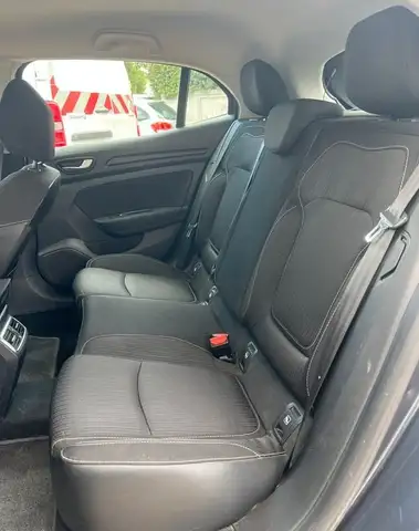 Renault Megane view 5