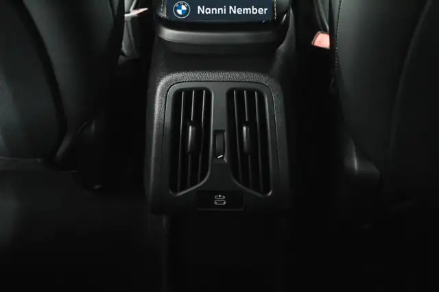 BMW Ix1 view 15