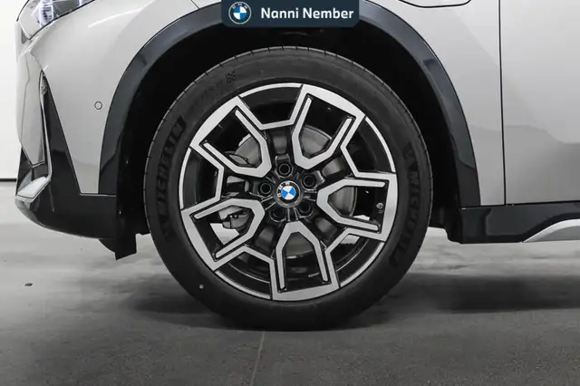 BMW Ix1 view 7