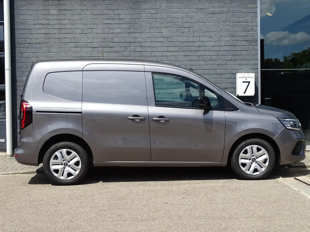 Renault Kangoo 2026 — фото 17
