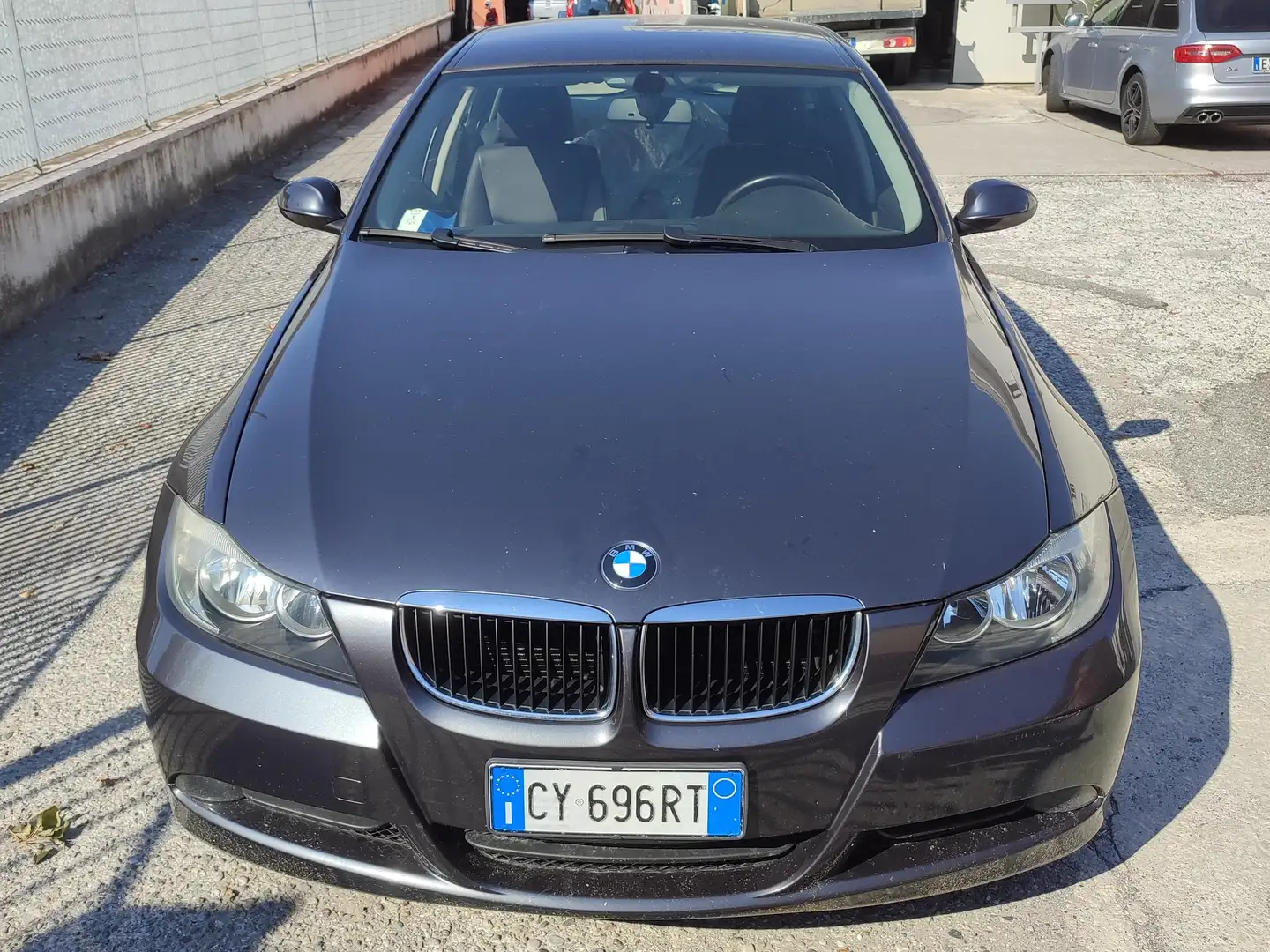 BMW 320 320d Touring Attiva Grigio - 2