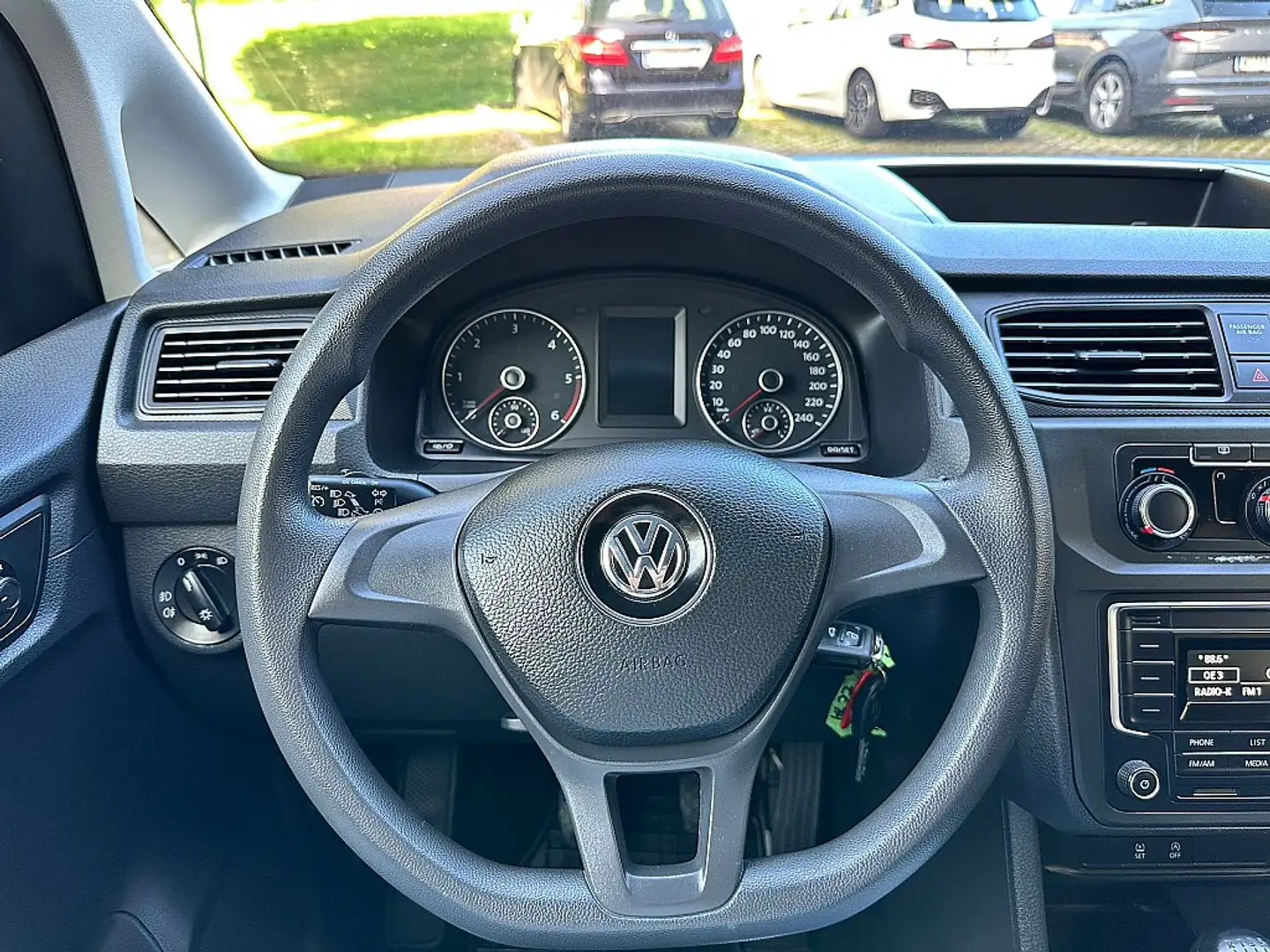 Volkswagen Caddy Kombi 2,0 TDI *5 Sitze, Klima, Tempomat* 1. Bes... Weiß - 2