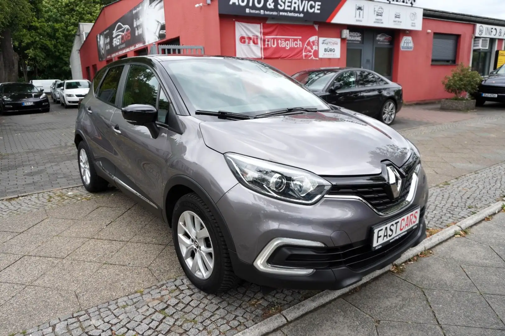 Renault Captur Limited Autm. Tempomat Klima PDC Grau - 2
