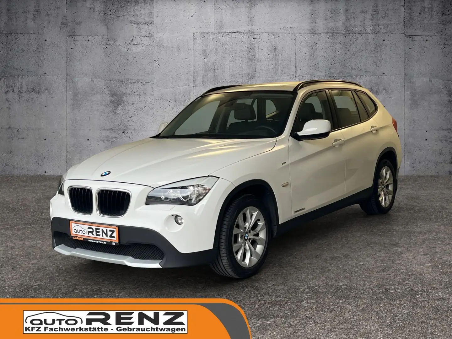 BMW X1 18 d xDrive top gepflegt Weiß - 1