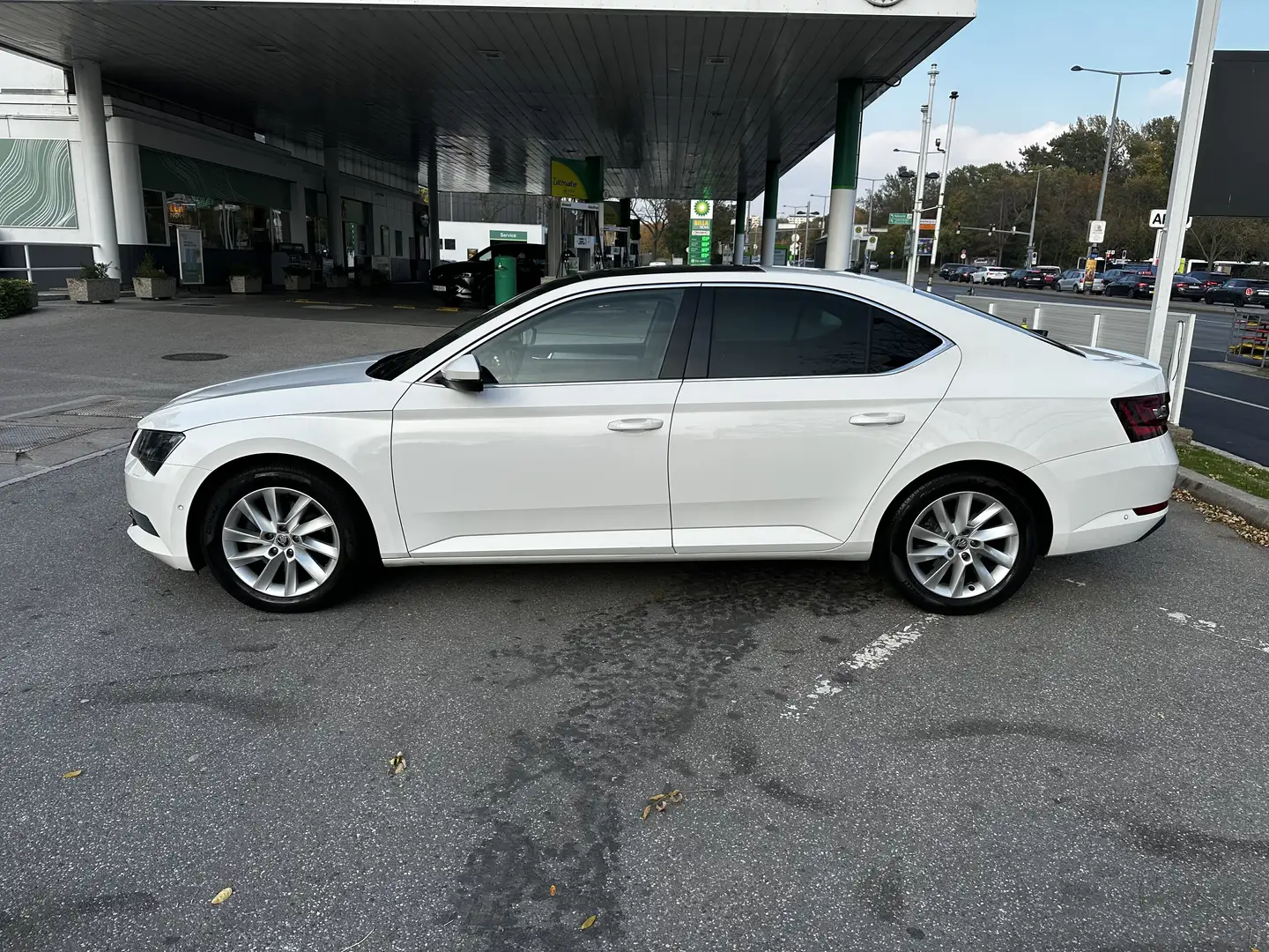 Skoda Superb 2.0 TDI DSG Style - 2