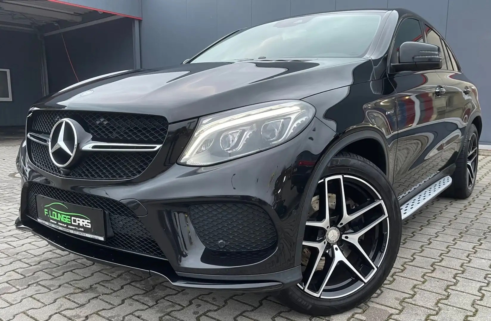 Mercedes-Benz GLE 43 AMG * PANO*HARMAN-K.* 360° KAM.*GARANTIE** Schwarz - 1