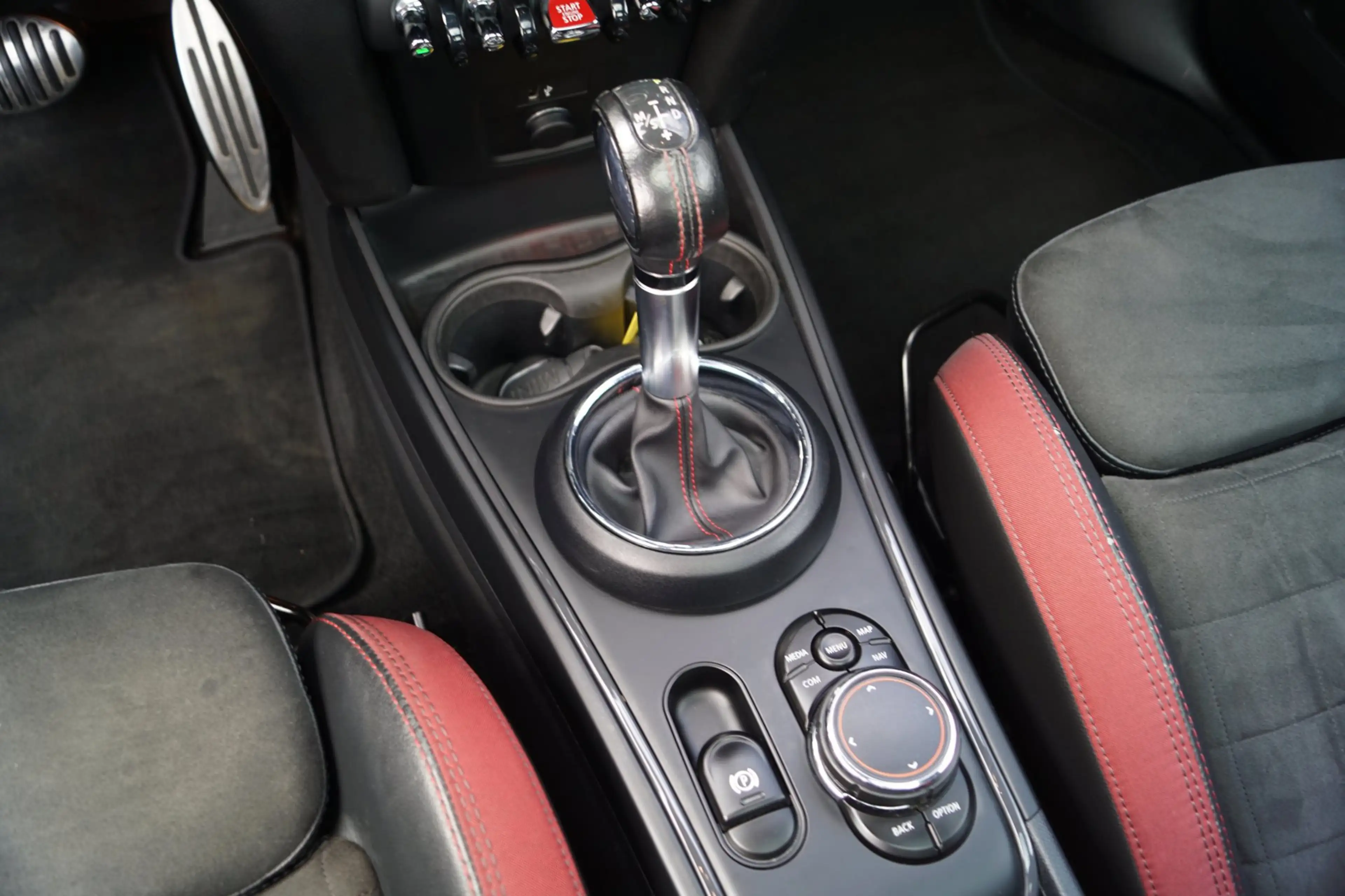 MINI John Cooper Works Countryman 2.0 ALL4 Chili Autom Panodak Leder/Alcantara Navi — photo 18