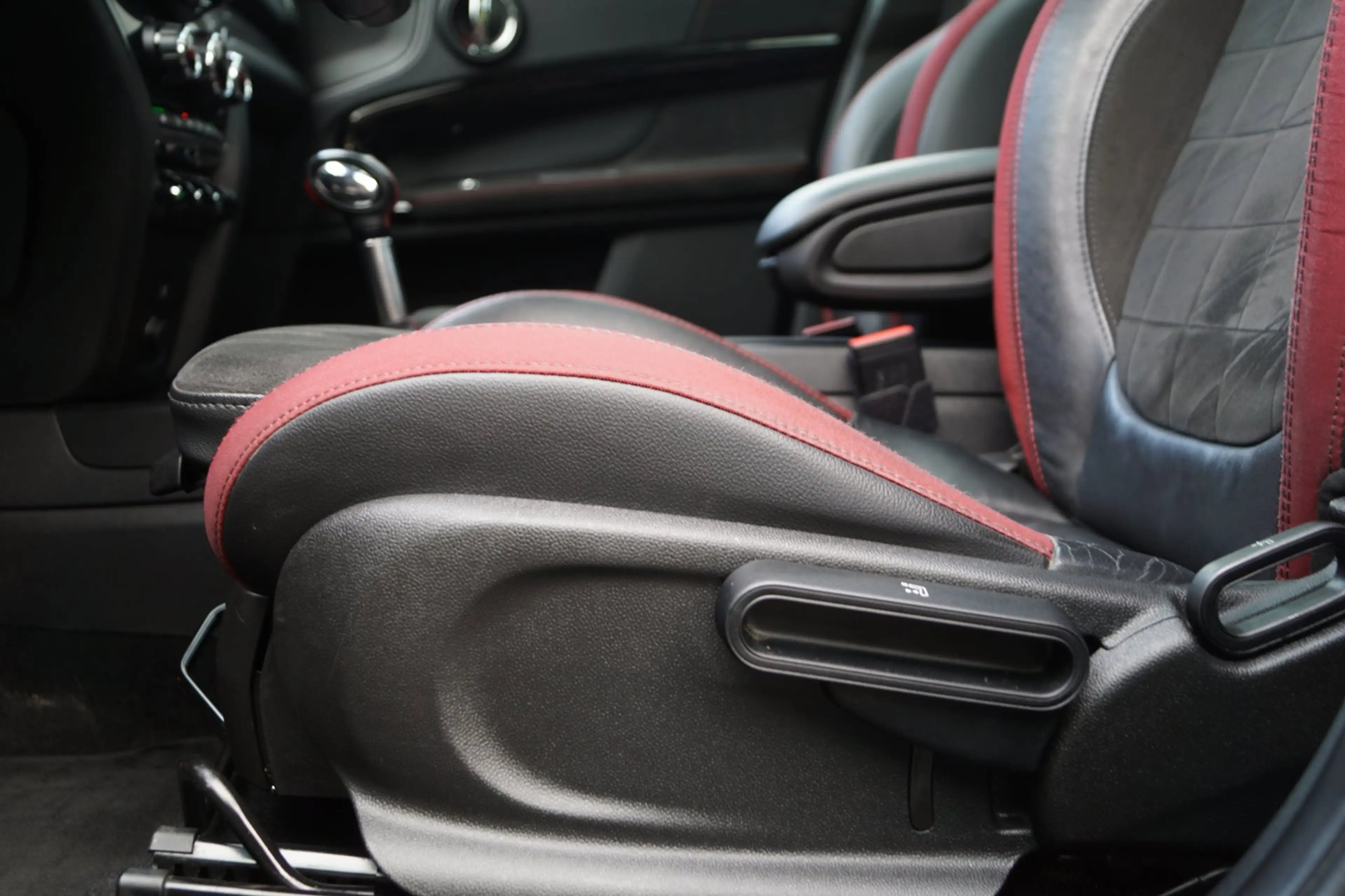 MINI John Cooper Works Countryman 2.0 ALL4 Chili Autom Panodak Leder/Alcantara Navi — photo 28