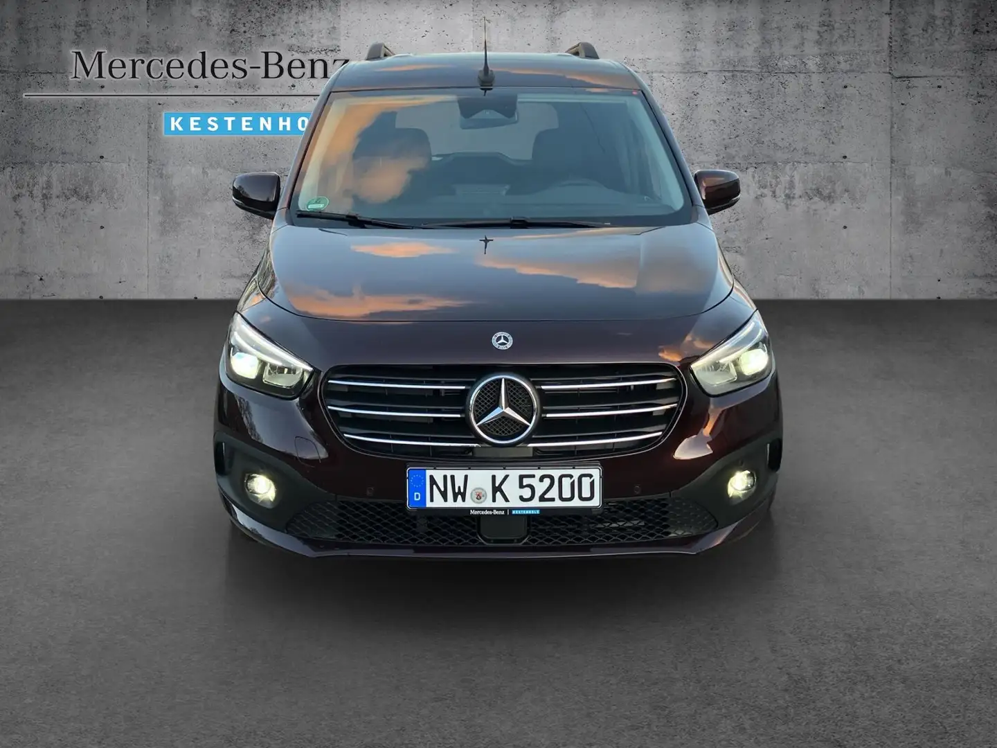 Mercedes-Benz T 180 Edition Navi/Autom./LED/AHK/Winter-Paket Rot - 2