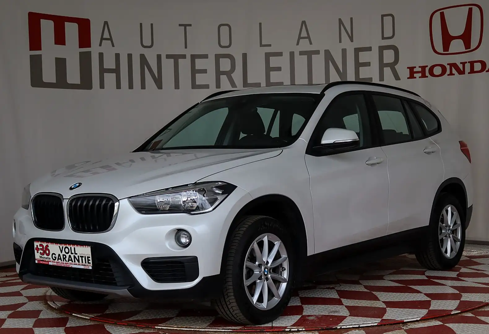 BMW X1 sDrive NAVI AHV PANORAMA Bianco - 1