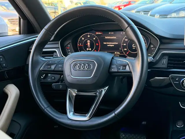 Audi A4 Avant view 12
