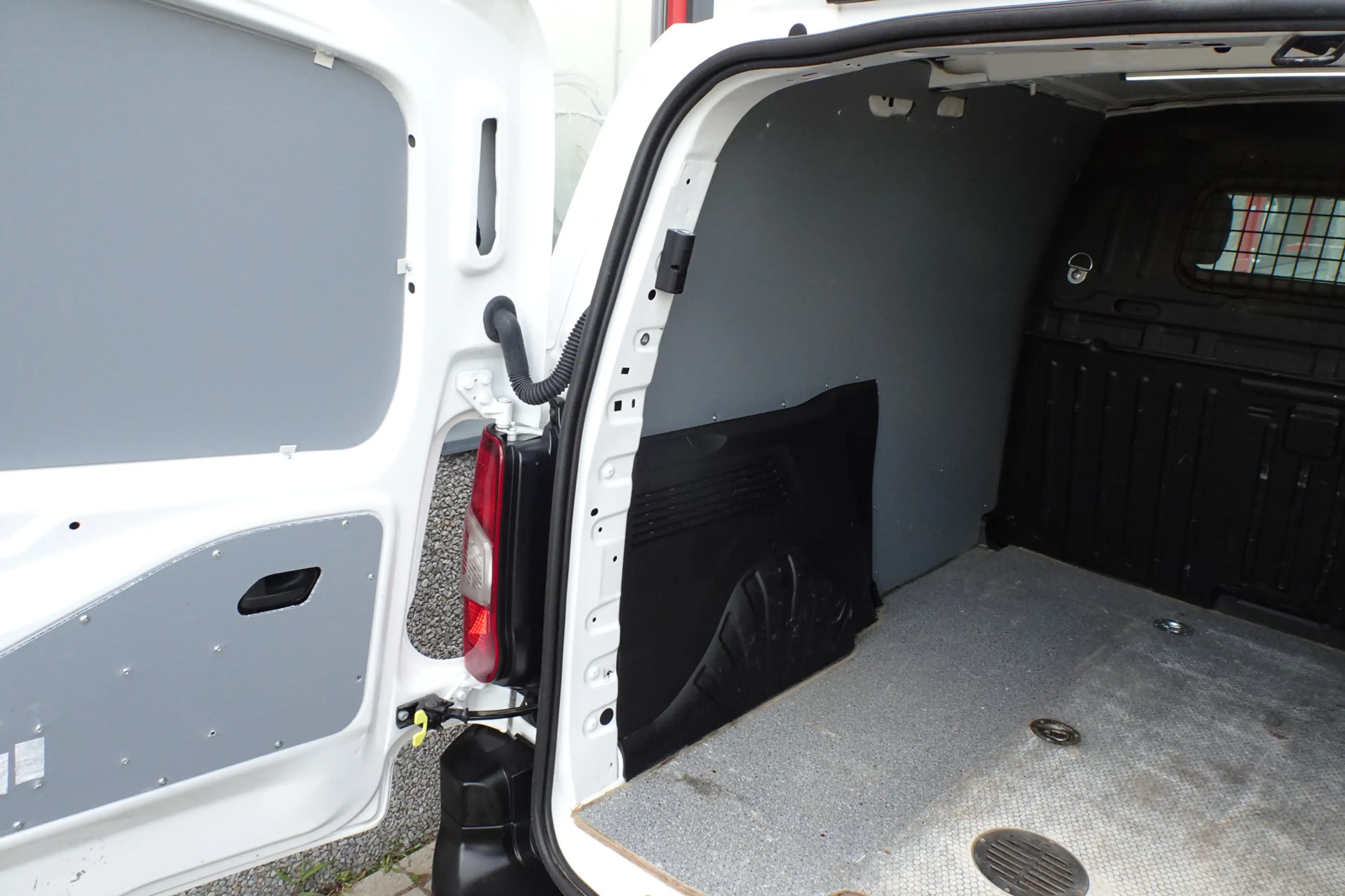 Peugeot Partner 1.5 BlueHDI Premium airco camera cruis trekhaak — photo 14