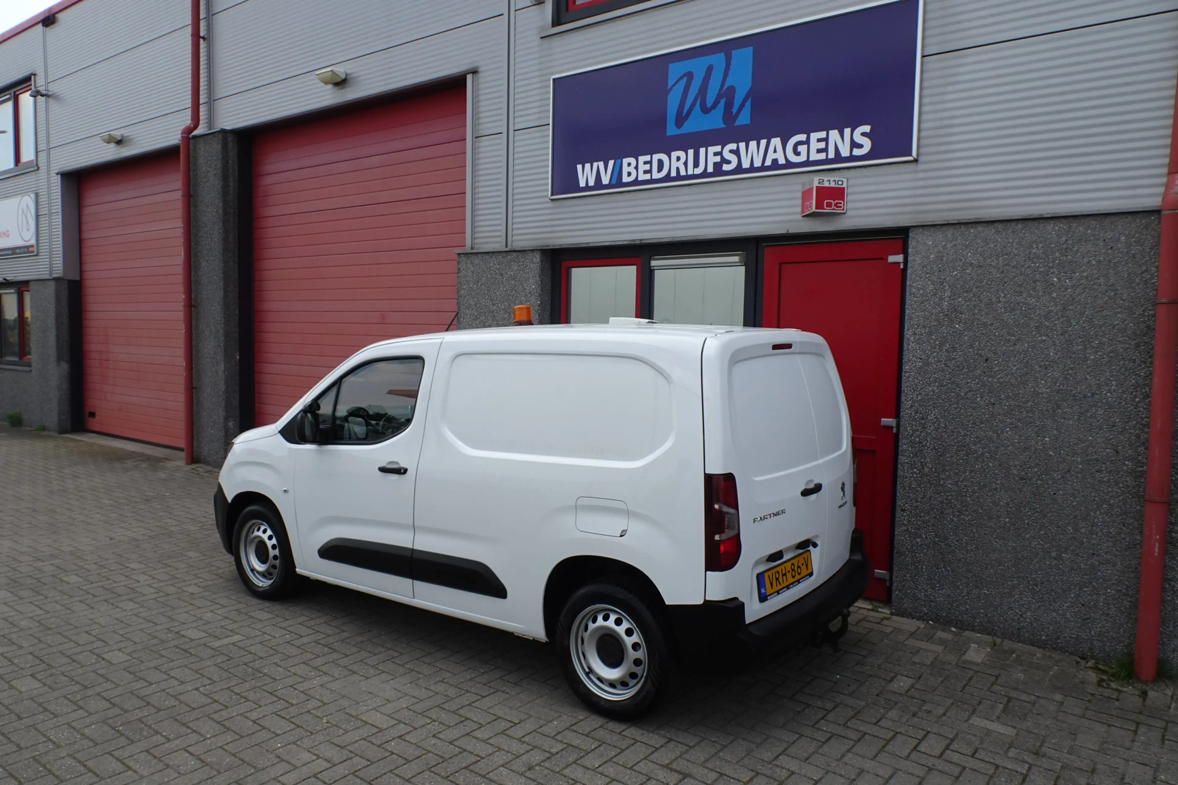 Peugeot Partner 1.5 BlueHDI Premium airco camera cruis trekhaak — photo 2