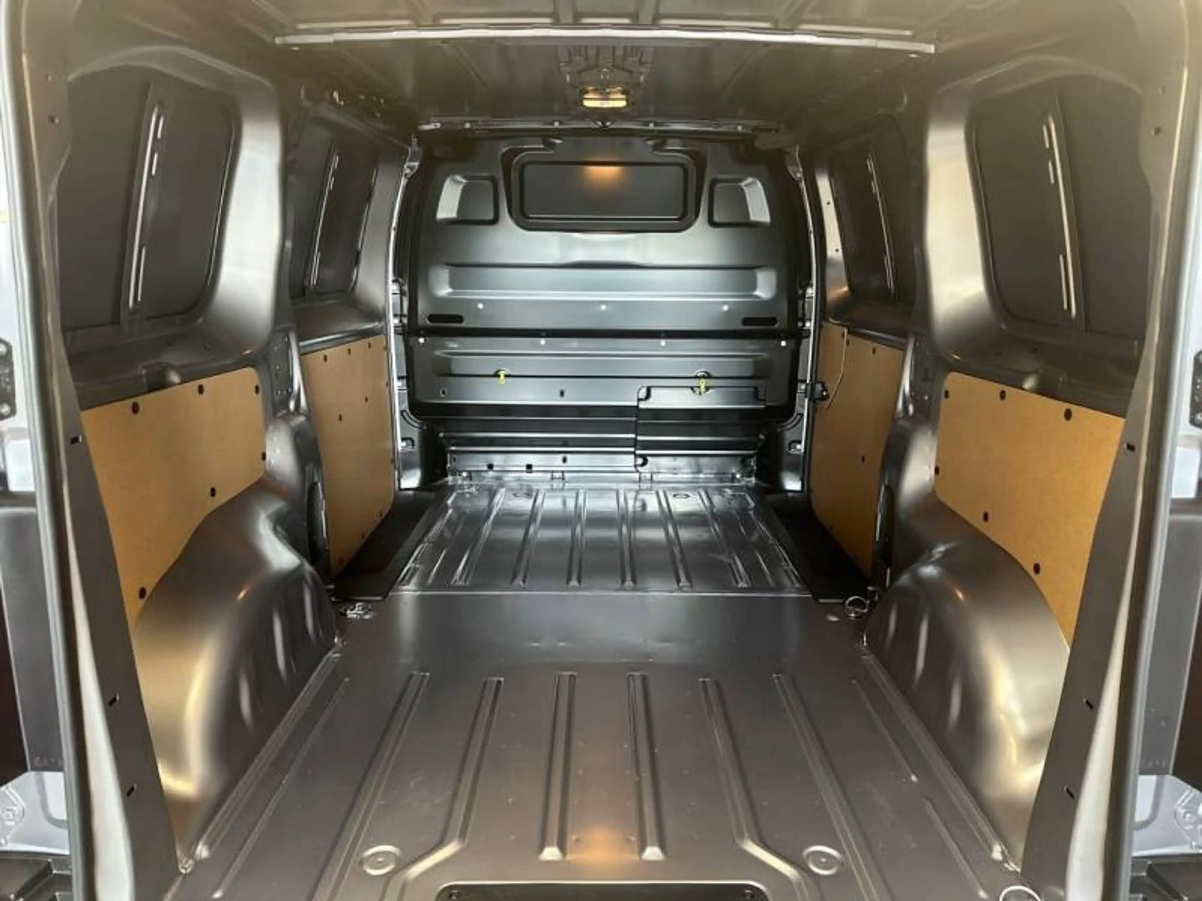 Peugeot Expert 3 Standard L2 2.0 BlueHDi 145 - — photo 6