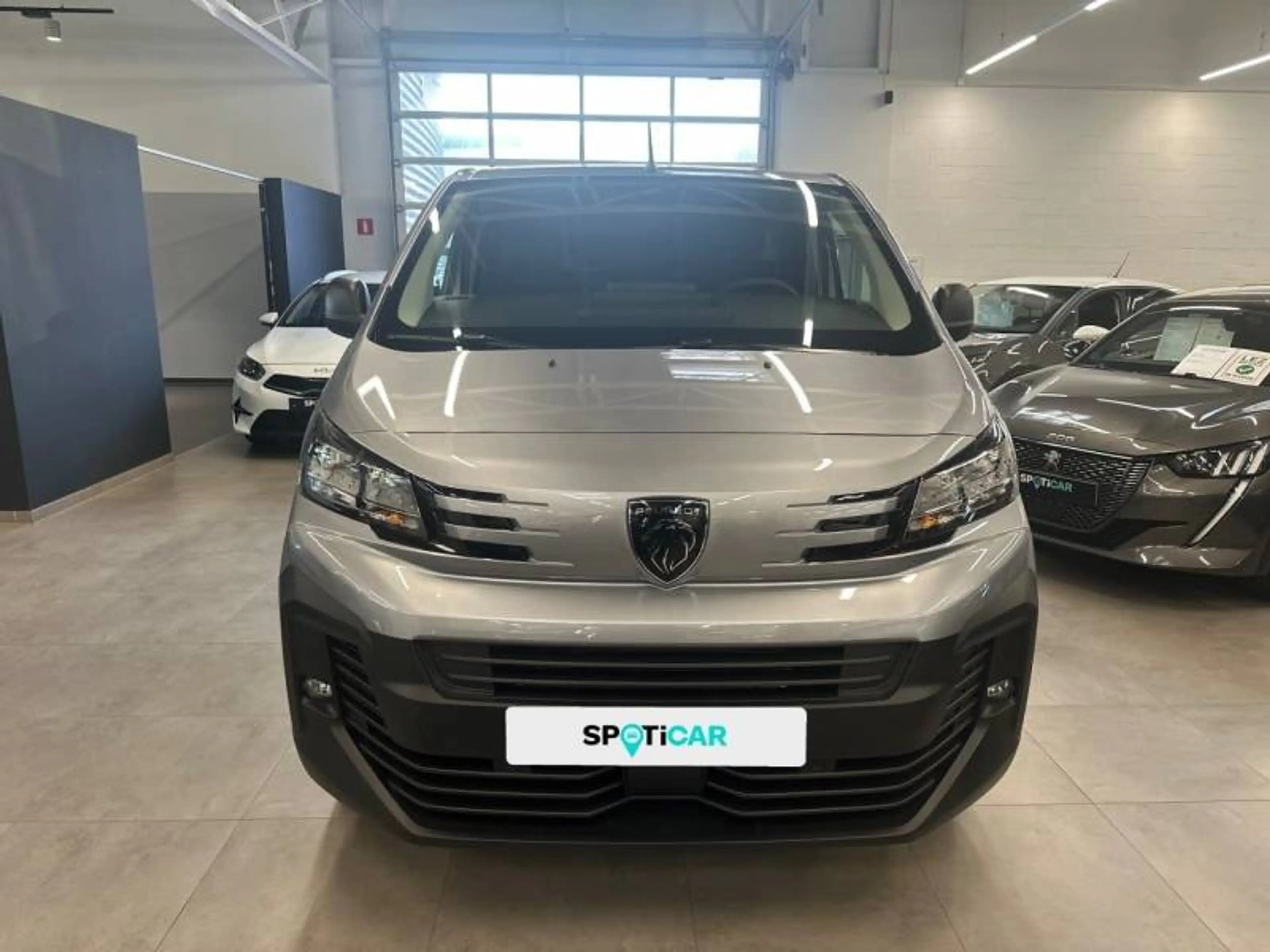 Peugeot Expert 3 Standard L2 2.0 BlueHDi 145 - — photo 2