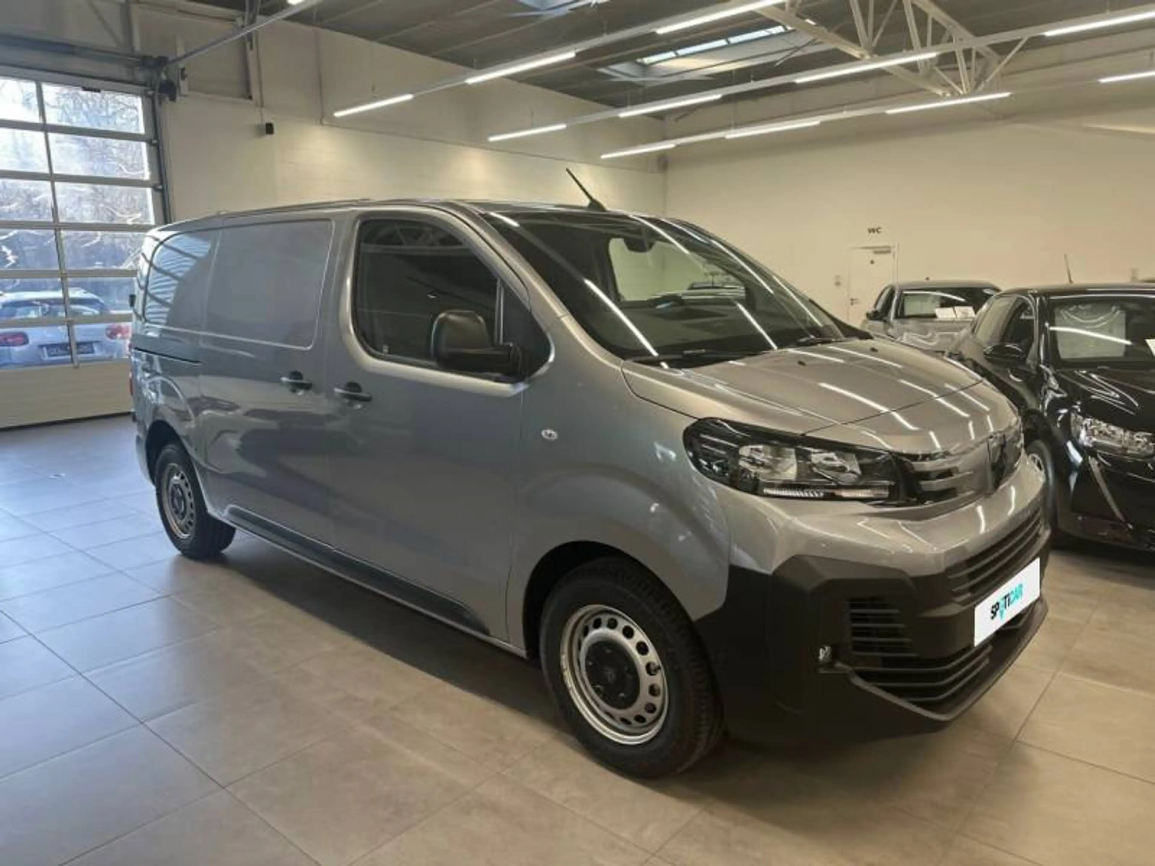 Peugeot Expert 3 Standard L2 2.0 BlueHDi 145 - — photo 3