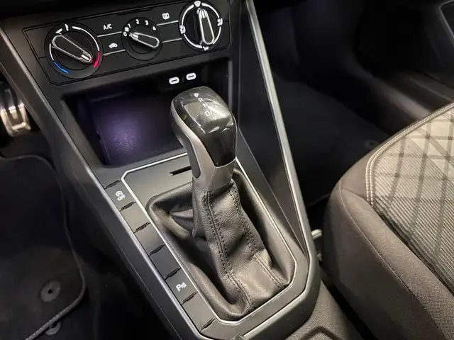 Volkswagen Taigo view 18