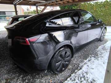 Model Y RWD
