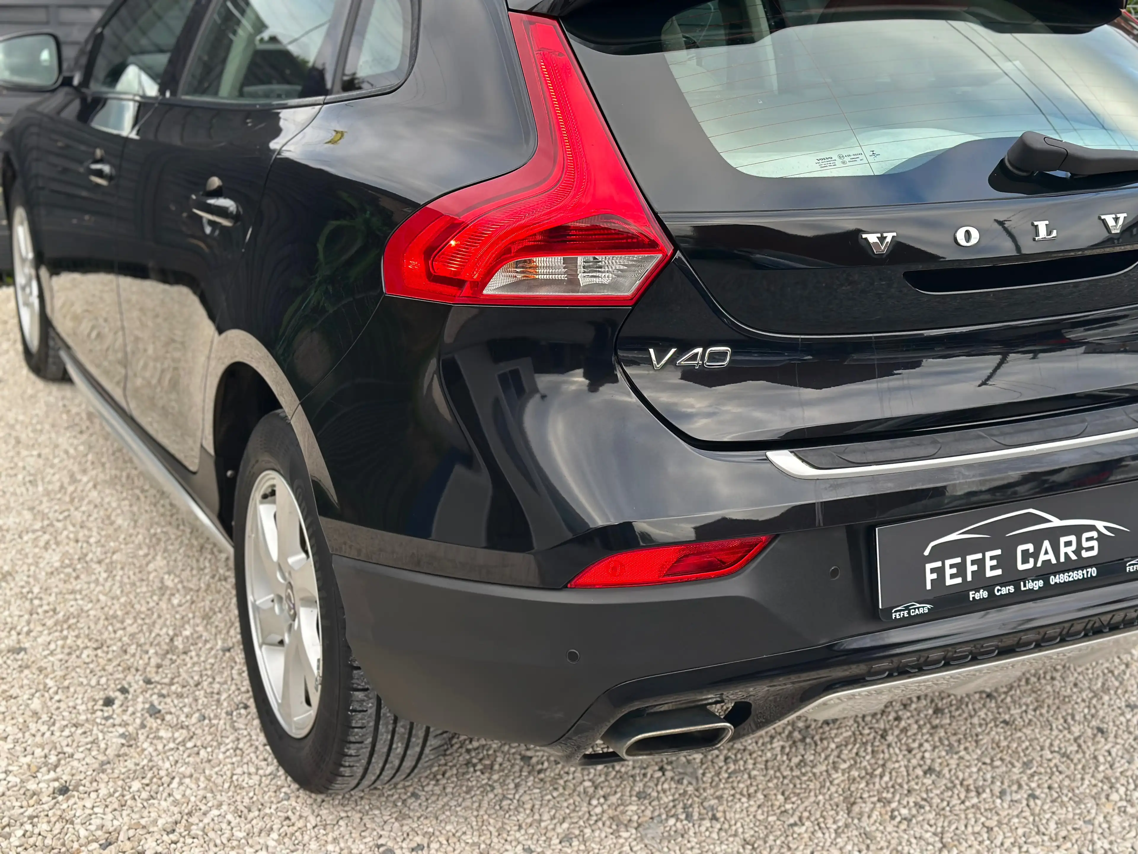 Volvo V40 Cross Country 1er Propriétaire // Carnet complet — photo 6