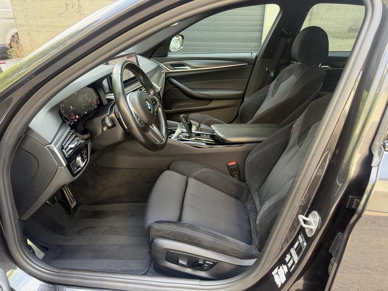BMW 530 D M-Sport LED ACC LiveCockpit Rü-Kamera AHK — photo 13