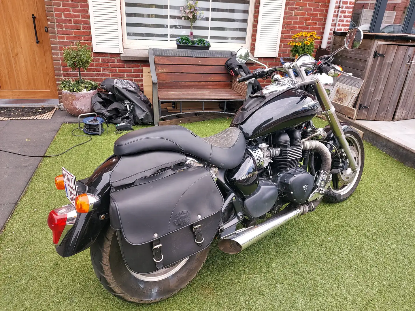 Triumph Speedmaster Zwart - 1
