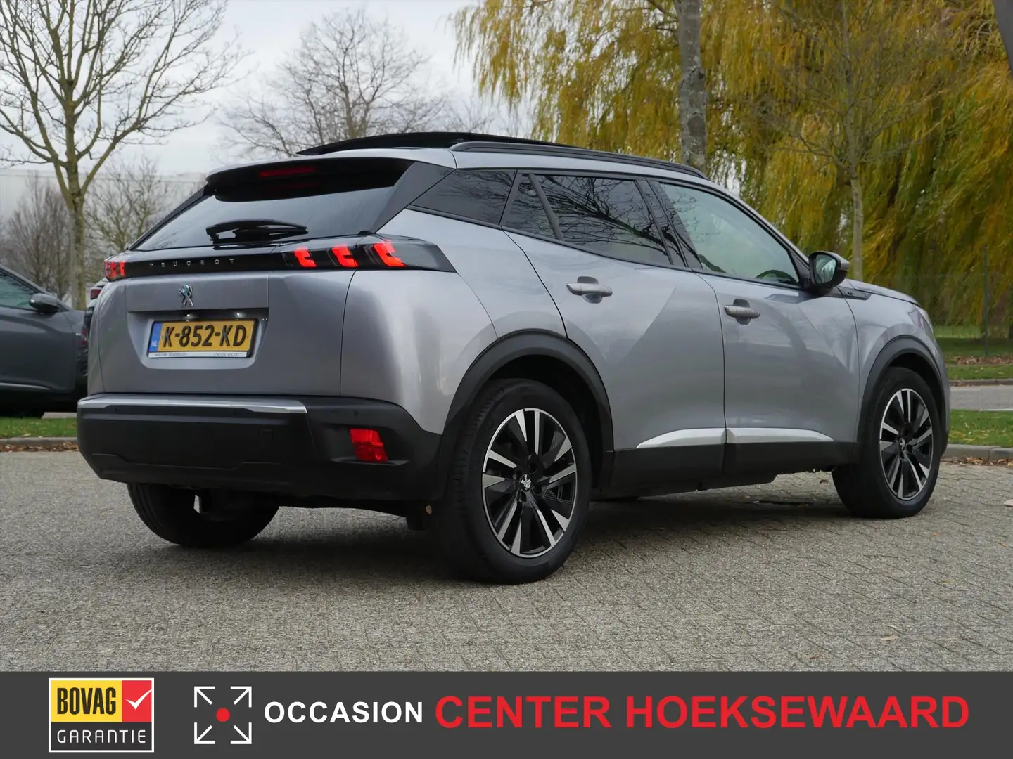 Peugeot e-2008 EV 50kWh 136pk Allure | 3-Fase | Panoramisch schui Gris - 2