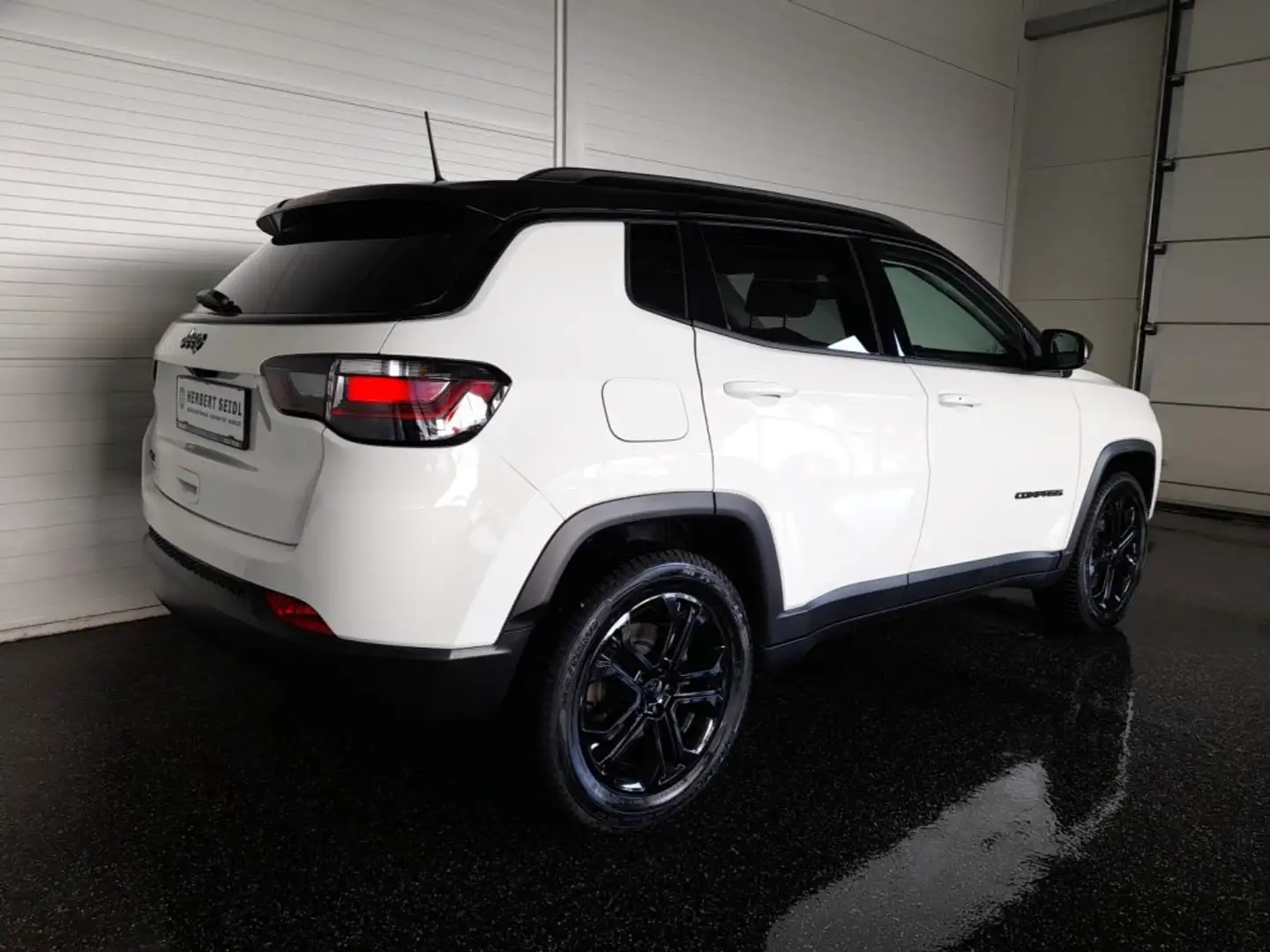 Jeep Compass UPLAND PHEV 4x4 Aut *LED / NAVI / VIRTUELL / KAMERA / ACC / 2-ZONEN-KLIMA / LENKRAD & SITZHEIZUNG* Weiß - 2