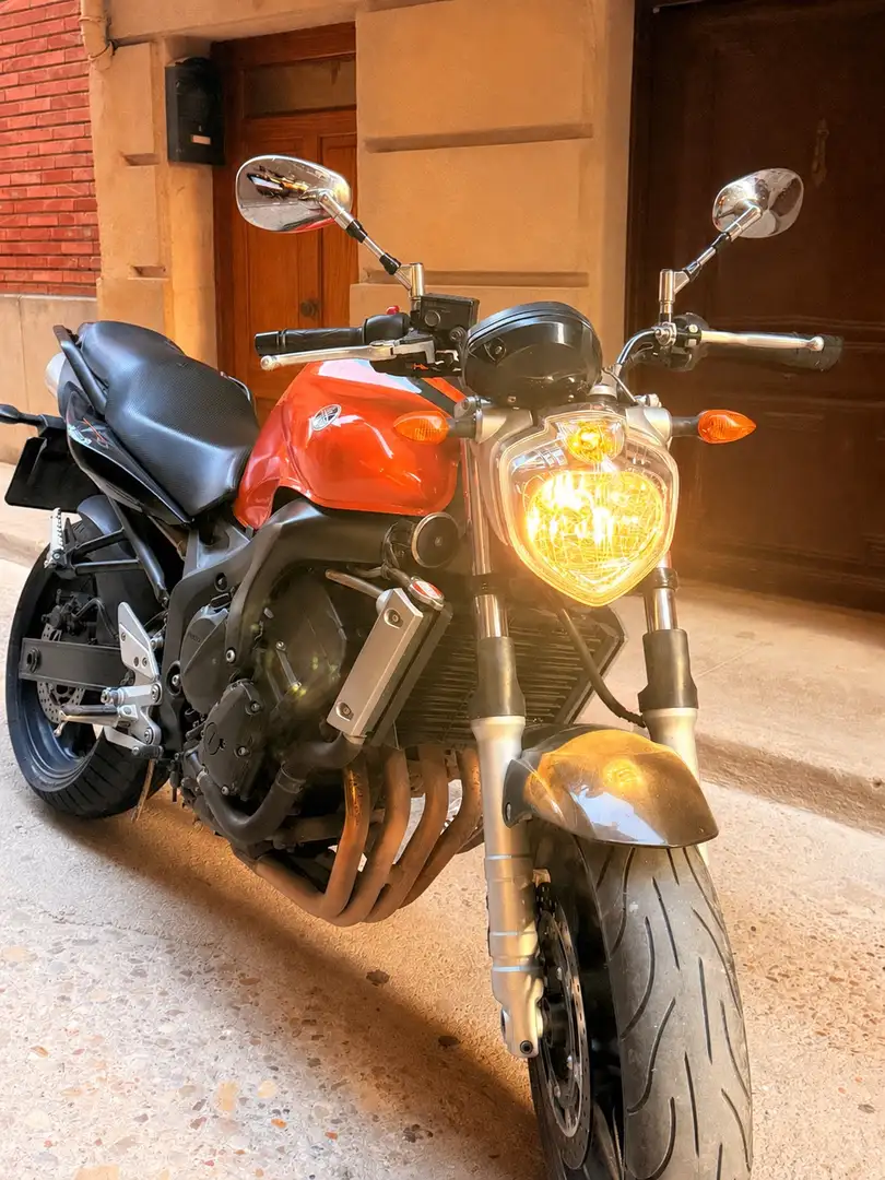 Yamaha FZ 6 FZ6 N (versión Estandar, 2004-2007) Rojo - 1