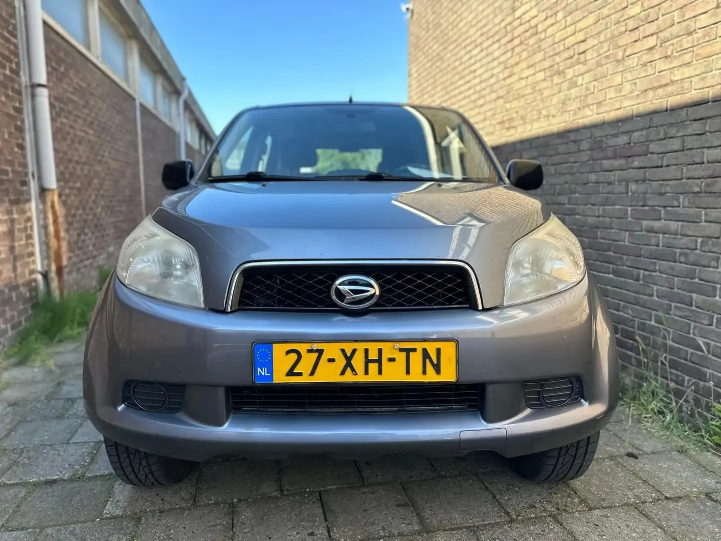 Daihatsu Terios 1.5-16v Explore 2WD, LPG, AIRCO, 4 elektrische ram Grijs - 2