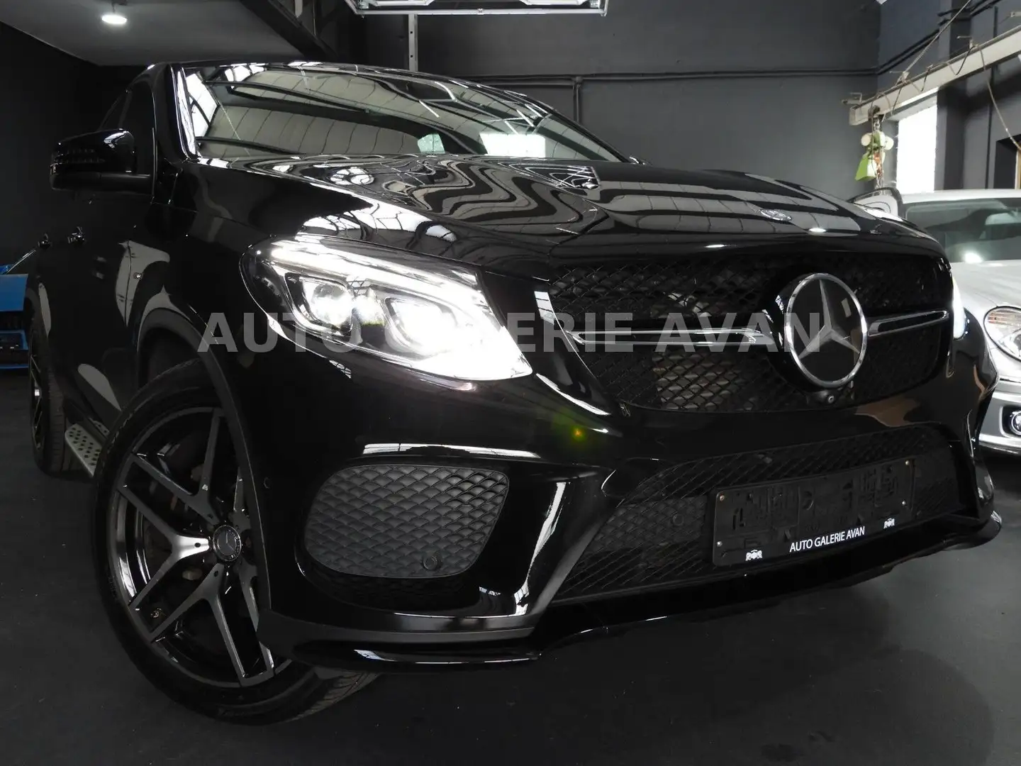 Mercedes-Benz GLE 350 d COUPE 4M AMG-LINE/NIGHT/PANO/MEMORY Negru - 1