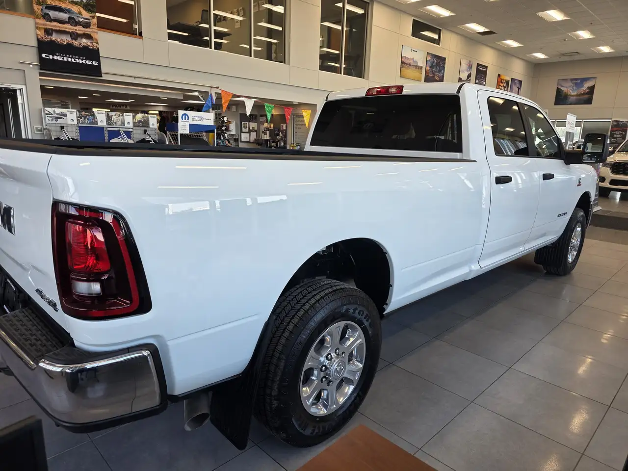 RAM 3500 снимка RAM 3500
