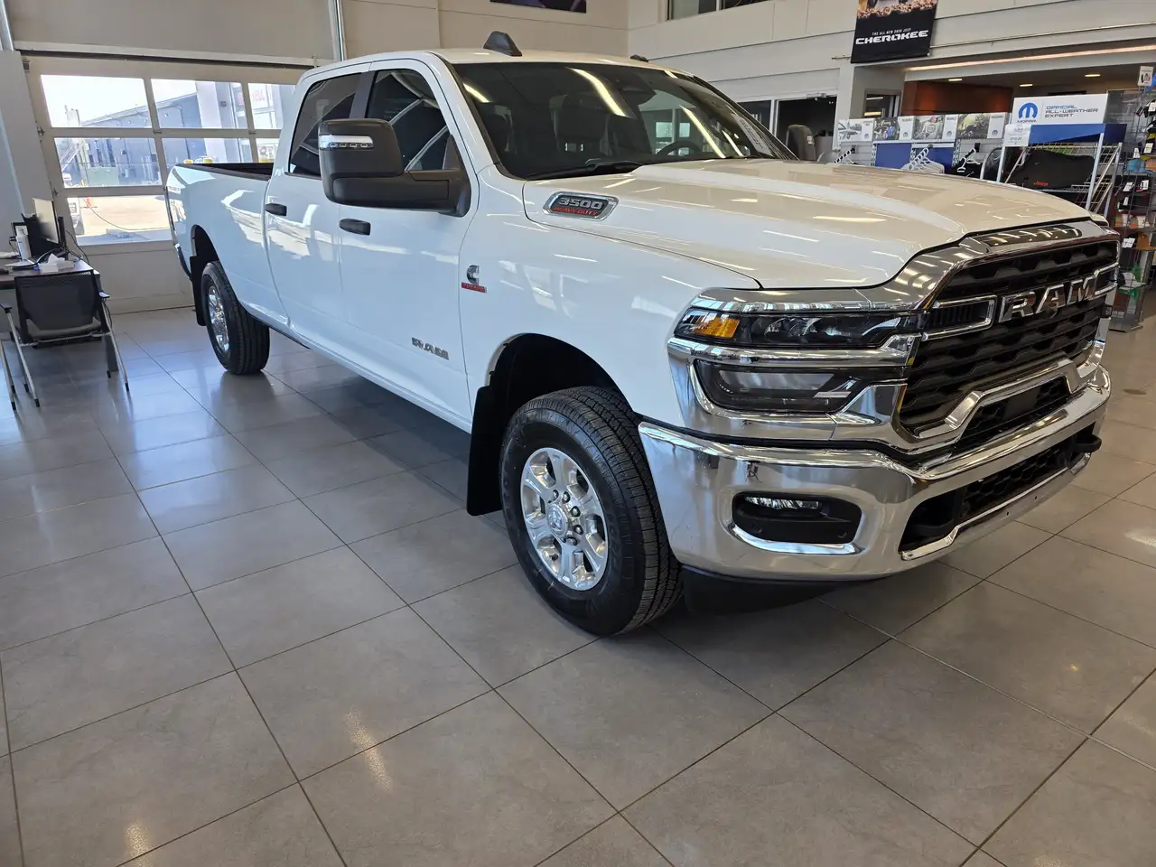 RAM 3500 снимка RAM 3500