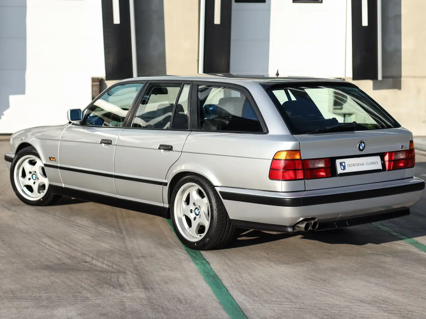 BMW M5 Touring Argintiu - 2