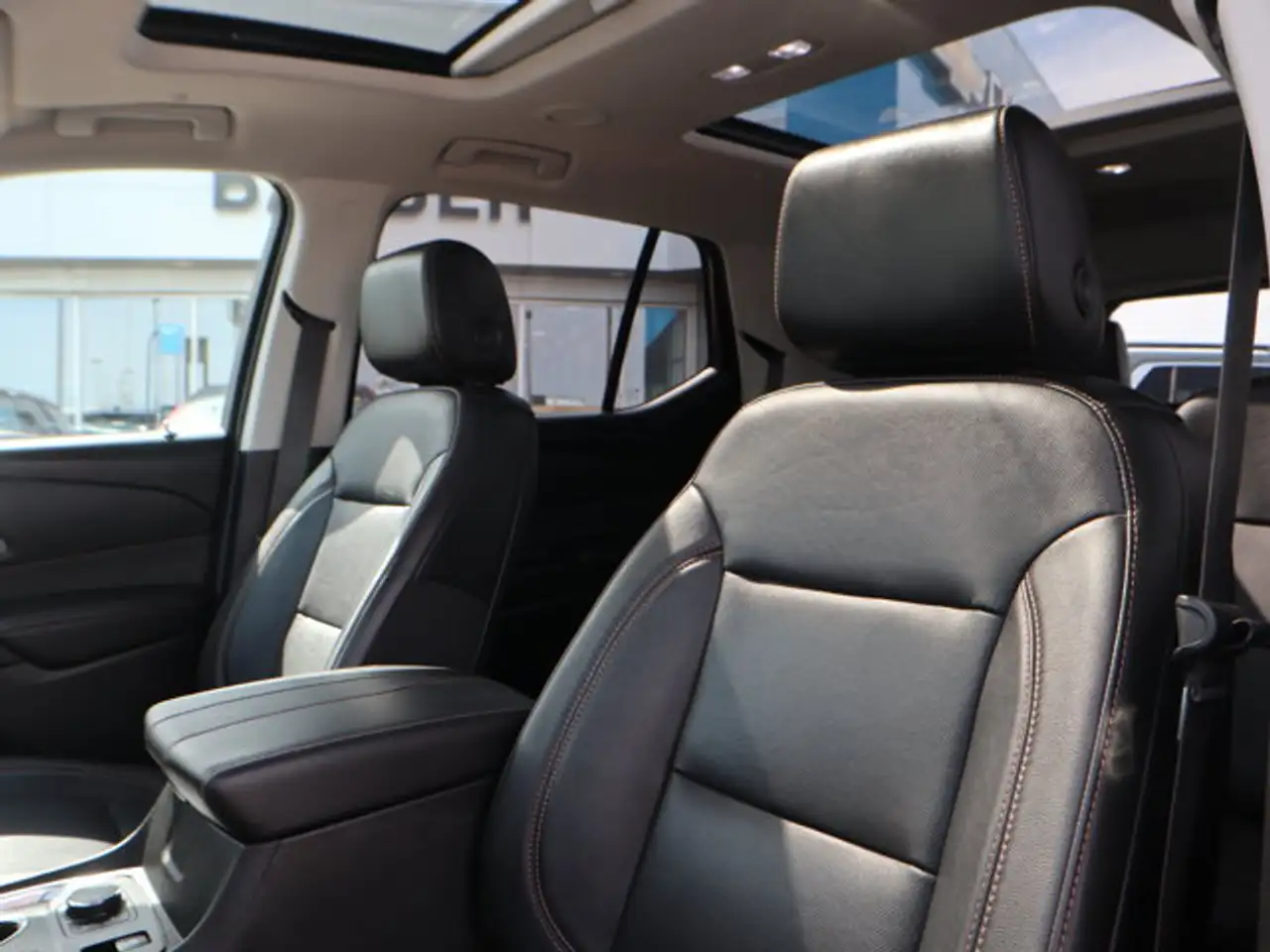 Chevrolet Traverse снимка Chevrolet Traverse