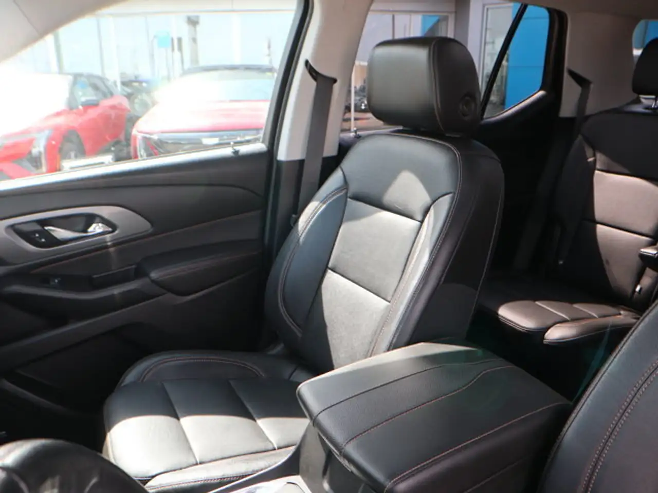 Chevrolet Traverse снимка Chevrolet Traverse
