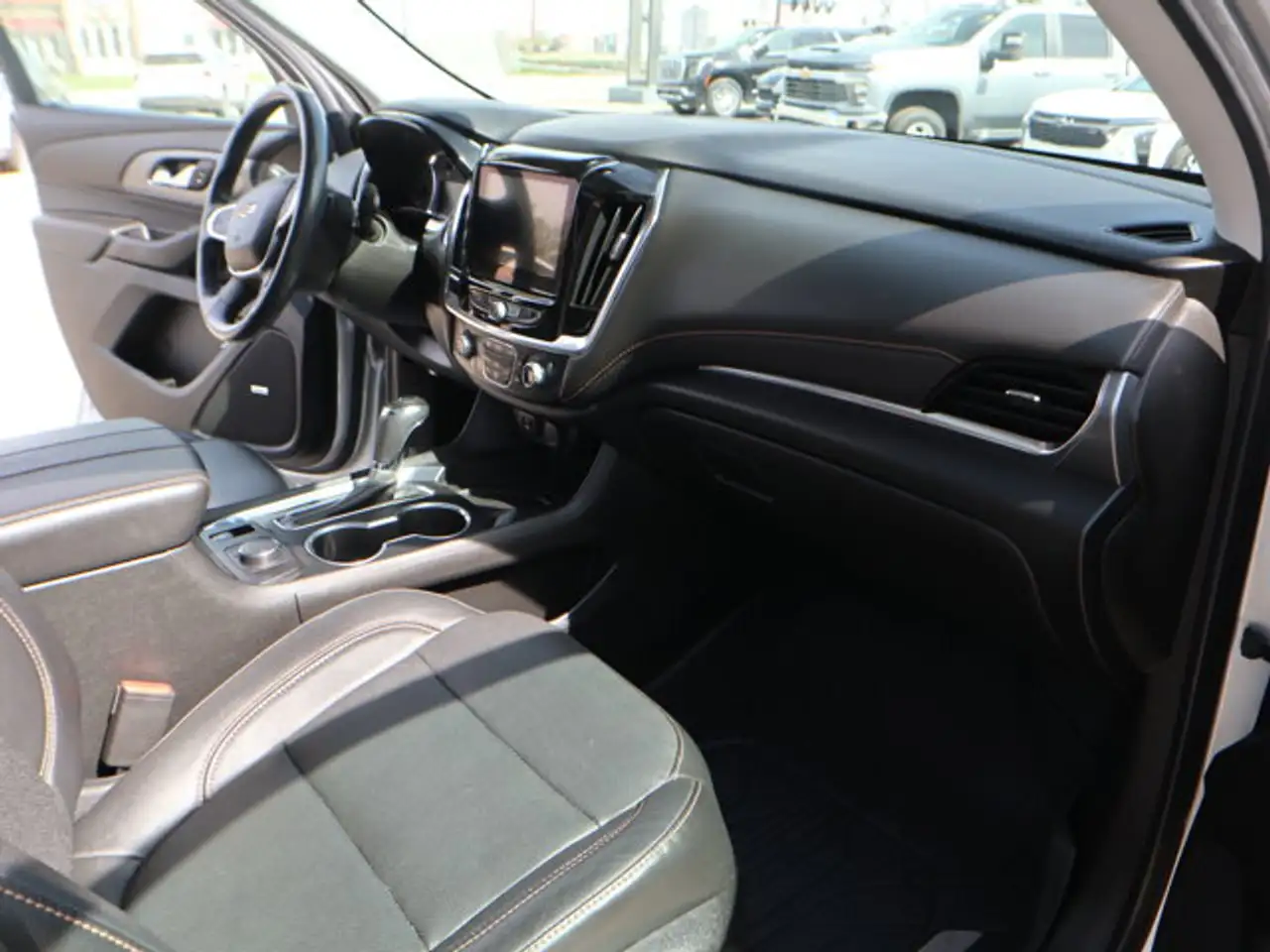 Chevrolet Traverse снимка Chevrolet Traverse