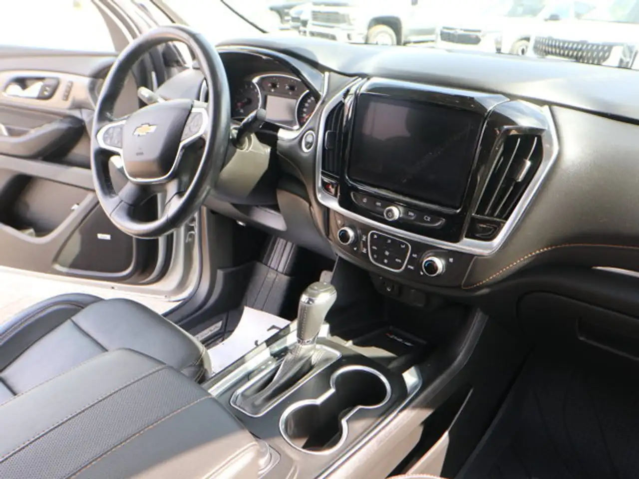 Chevrolet Traverse снимка Chevrolet Traverse